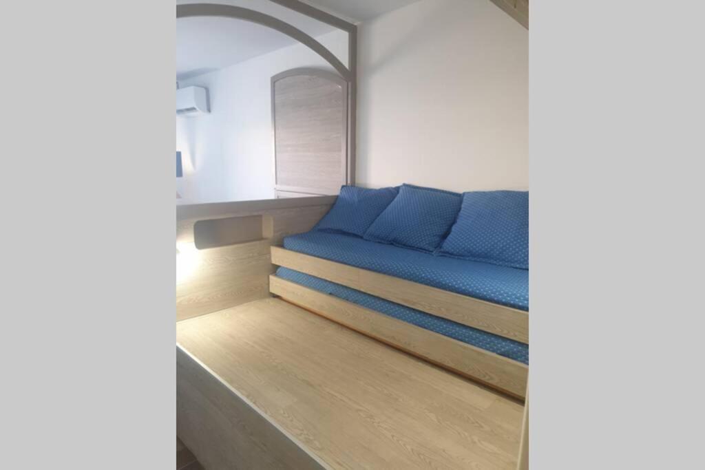 Appartement Jolie Vue - La Loge à Hyères Extérieur photo